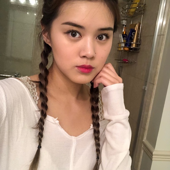 Meet your Posher, Christina - Picture 4 of 6